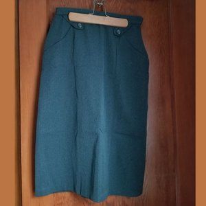 Vintage 50s/earlier, button accent pockets, back slit, A-line skirt, St. Michael